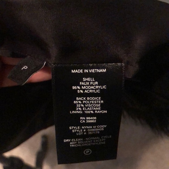 Theory faux fur vest - Picture 4 of 5